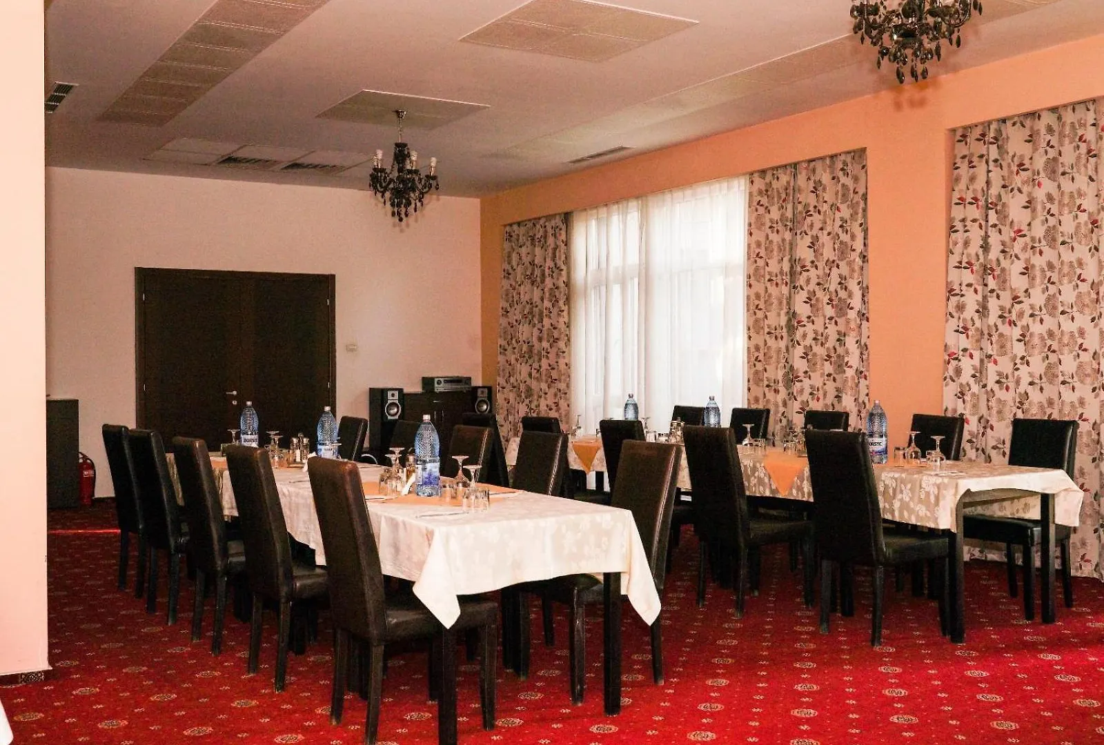 Hotel Criss Bucharest 3*,
